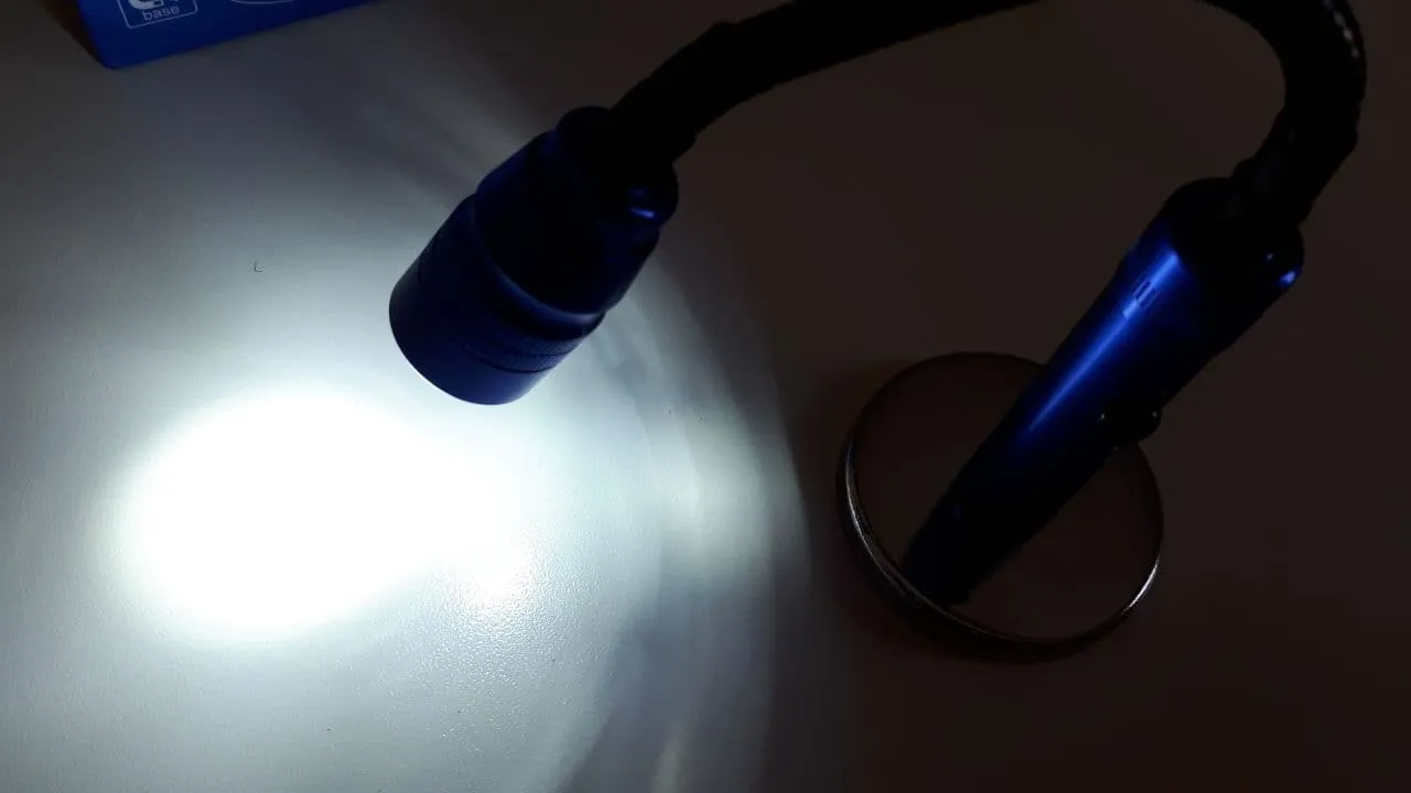 S&R Lampada ispezione LED magnetica 3 LED flessibile